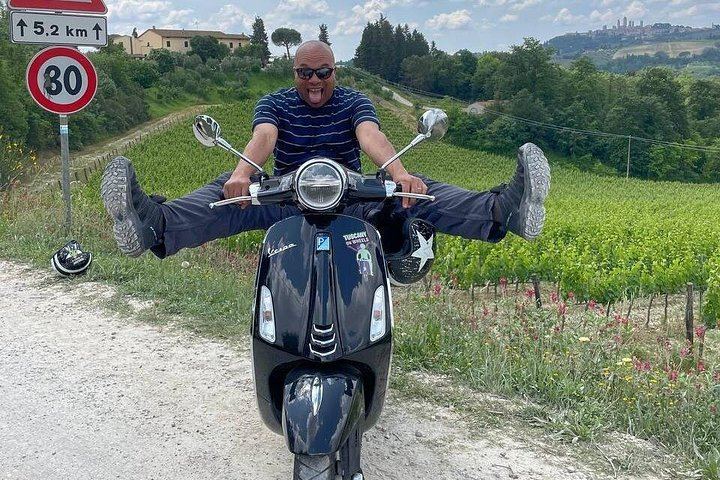 Chianti Vespa Ride near San Gimignano with Tuscan Lunch, Three Wines and Olive Oil (6/12)