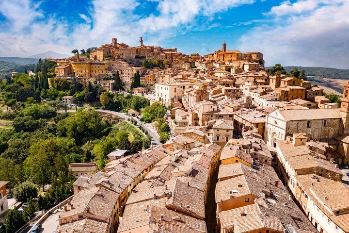 Full-Day Tour from Siena: Montepulciano Lunch, Pienza and Brunello Tasting in Montalcino (10/12)