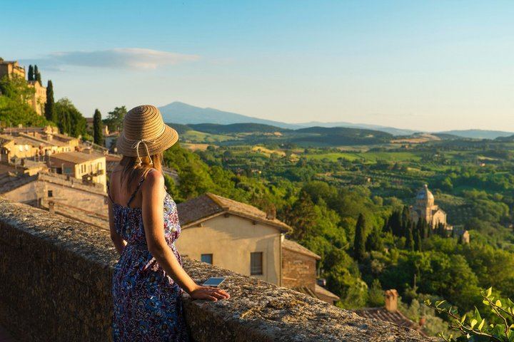 Full-Day Tour from Siena: Montepulciano Lunch, Pienza and Brunello Tasting in Montalcino (6/12)