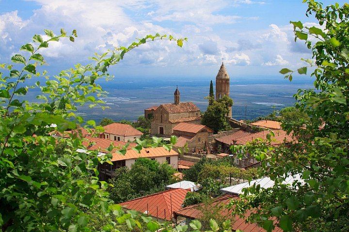 Kakheti Wine Tour by White Minibus from Tbilisi: Bodbe, Sighnaghi Museum and Telavi (4/12)