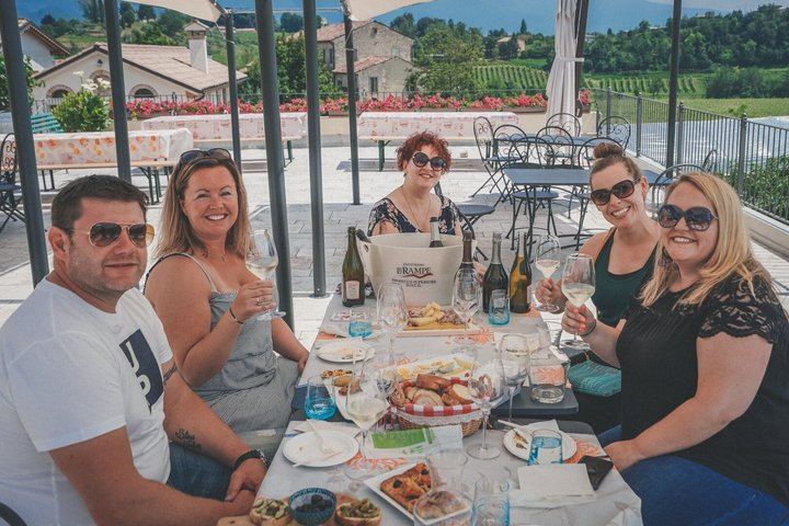 Venice to the Prosecco Hills: Guided Day Through Valdobbiadene and Conegliano, 2 Tastings (3/12)