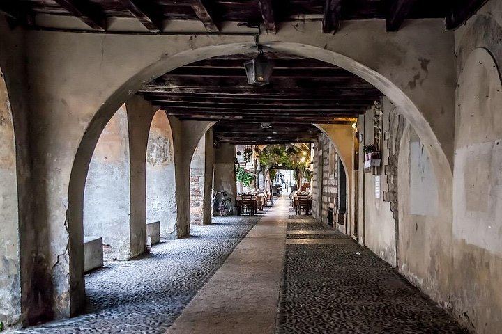 Half-Day Valpolicella Wine Tour from Verona: Six Wines, Salumi and Cheese at Two Wineries (11/12)