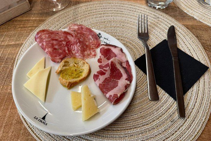 Half-Day Valpolicella Wine Tour from Verona: Six Wines, Salumi and Cheese at Two Wineries (9/12)