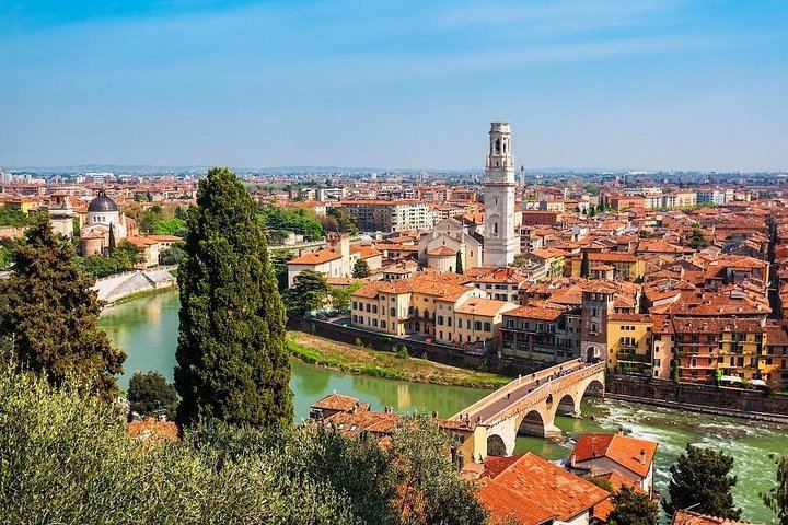 Half-Day Valpolicella Wine Tour from Verona: Six Wines, Salumi and Cheese at Two Wineries (10/12)