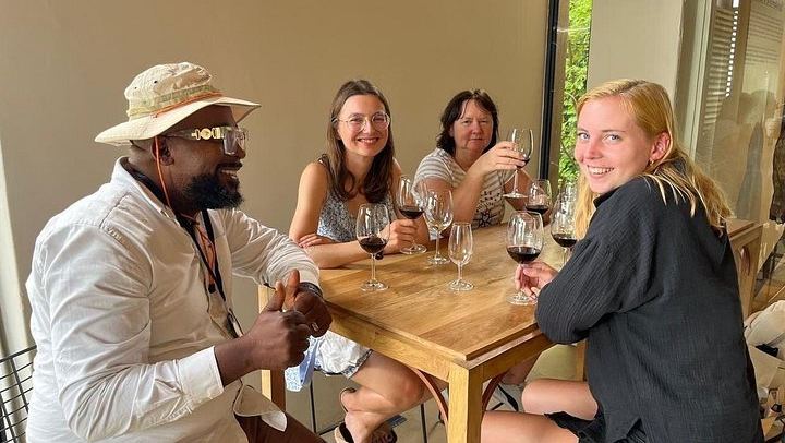 Franschhoek Wine Tram Full-Day Hop-On Hop-Off Pass with Cape Town City Drive (4/8)