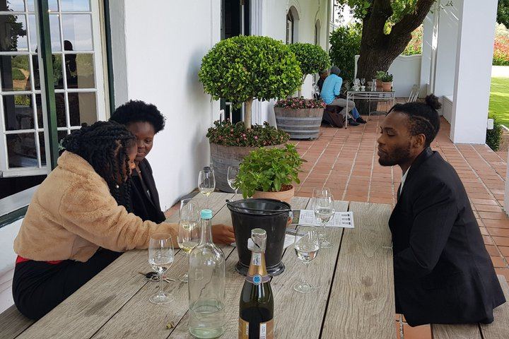 Shared Full-Day Stellenbosch Wine Tasting and Franschhoek Wine Tram Tour (12/12)
