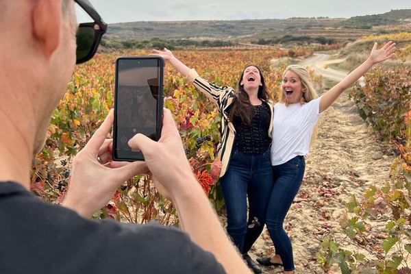 Rioja Full-Day Wine Tour from San Sebastian: Small Wineries and Laguardia