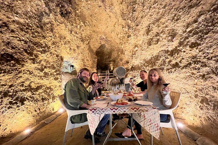 Rioja Full-Day Wine Tour from San Sebastian: Small Wineries and Laguardia (4/12)