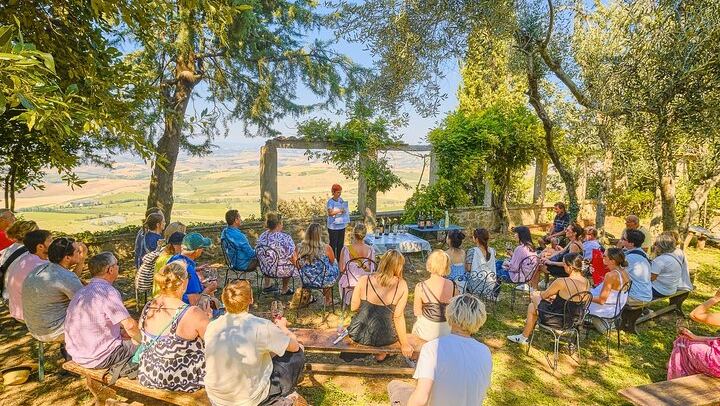 CiaoFlorence Val d'Orcia Day Tour from Florence: Montalcino, Pienza and Montepulciano (2/12)