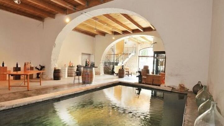 Full-Day South Luberon Wine Tour from Marseille with Three Wineries and Lourmarin Lunch (2/5)