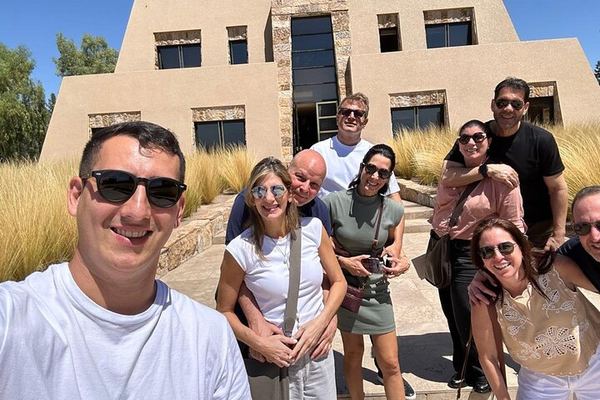 Full-Day Maipú and Luján de Cuyo Wineries with Private Vehicle and Driver-Guide