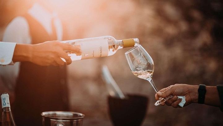 Franschhoek Wine Tram Day Tour: Zevenwacht, Weltevreden, Drakenstein Prison (1/12)