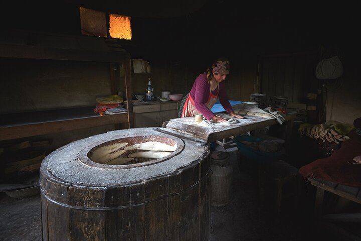 Private Kakheti Day from Tbilisi: Badiauri Bread Baking, Bodbe and Sighnaghi (1/6)