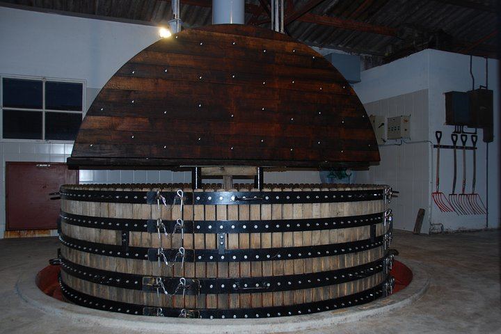 Private Champagne Tour from Paris, WSET 3 Guide: Sixth-Generation Grower, Moët & Chandon (3/11)