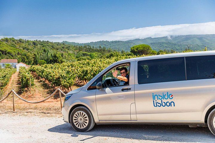 Small-Group Arrábida and Sesimbra Day Trip from Lisbon with Two Wine Tastings (6/11)