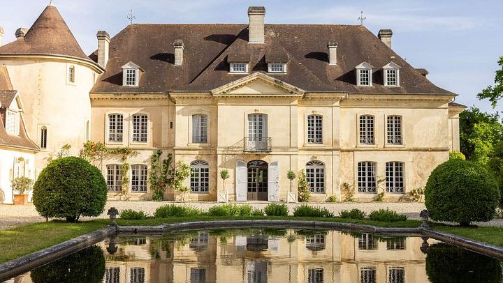 Graves and Saint-Émilion Wine Day from Bordeaux: Pessac-Léognan Château, Picnic, Pomerol (3/7)