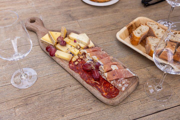 Graves and Saint-Émilion Wine Day from Bordeaux: Pessac-Léognan Château, Picnic, Pomerol (7/7)