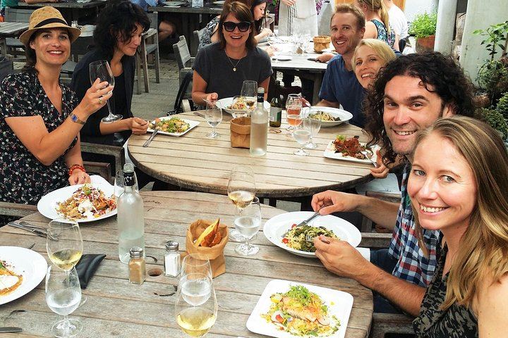 Full-Day Marlborough Winemakers Tour: 4-6 Family-Owned Cellar Doors, Local Guide (5/9)