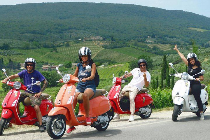 Small-Group 50cc Vespa Day near San Gimignano with Three-Course Lunch at a Winery (10/12)