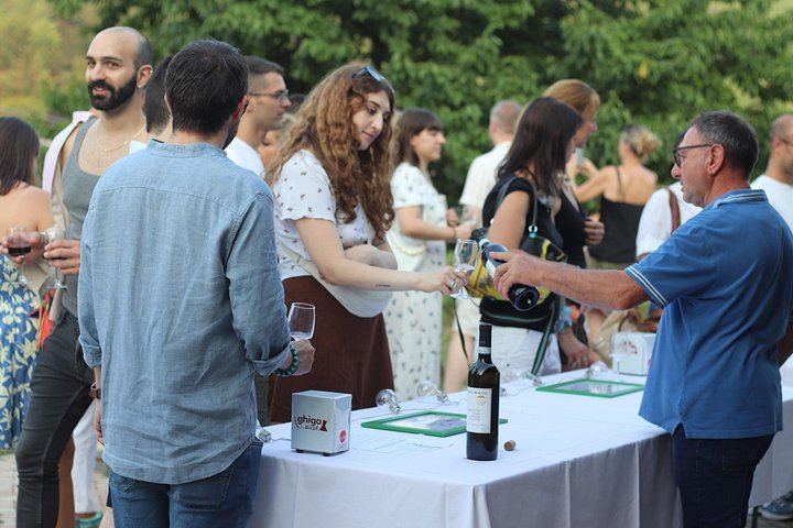Alba Vineyard Walk, Cellar Visit and Langhe Lunch with 5 Wines at MyLanghe (6/9)