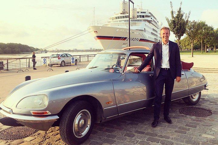 Médoc Châteaux Route in a 1973 Citroën DS Convertible, Half or Full Day (10/11)
