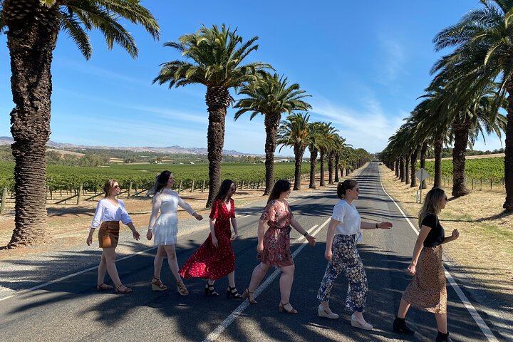 Hahndorf and Barossa Shared Day Tour: Maggie Beer, Two Wineries, Lunch at Kies (2/12)