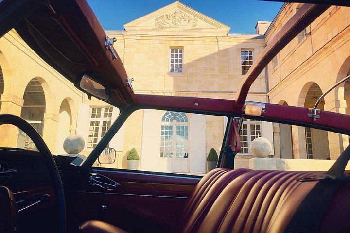 Médoc Châteaux Route in a 1973 Citroën DS Convertible, Half or Full Day (4/11)