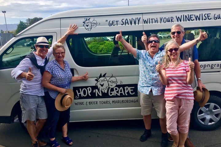 Half-Day Marlborough Wine Tour with a Winemaker Guide, 3-4 Wineries and Lunch (8/10)