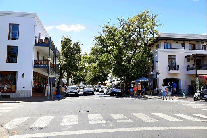 3.5-Hour Guided Stellenbosch Wine Tour from Cape Town: Zevenwacht and Cheese Pairing (5/12)