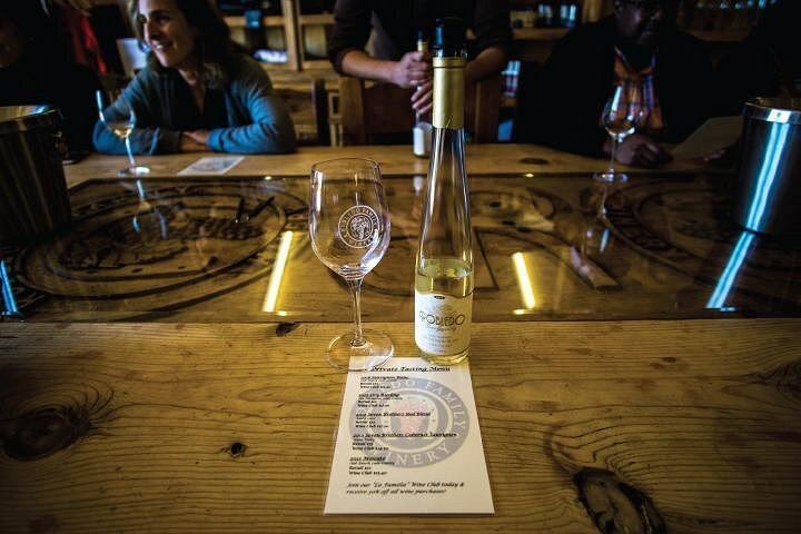 Five-Hour Wine Country Coach Tour from San Francisco with Two Winery Tastings (3/7)