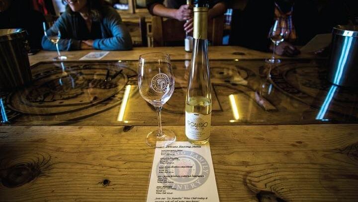 Five-Hour Wine Country Coach Tour from San Francisco with Two Winery Tastings (3/7)