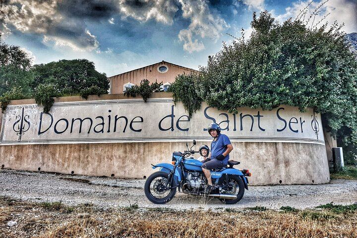 Half-Day Sidecar Wine Tour from Aix-en-Provence via Sainte-Victoire and Bimont Dam (9/10)
