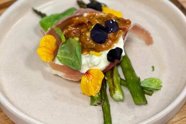 Private Mendoza Day: Huarpe Riglos Wines Tasting and Lunch at Lagarde's Fogón (9/12)