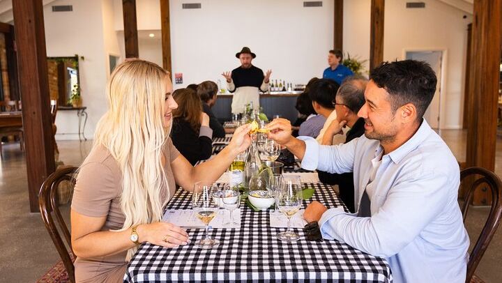 Hunter Valley Day Tour: Audrey Wilkinson, Mount Pleasant, Kirkton Park Lunch and Chocolate (1/11)