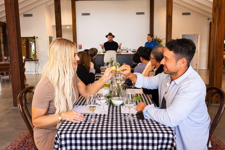 Hunter Valley Day Tour: Audrey Wilkinson, Mount Pleasant, Kirkton Park Lunch and Chocolate (1/11)