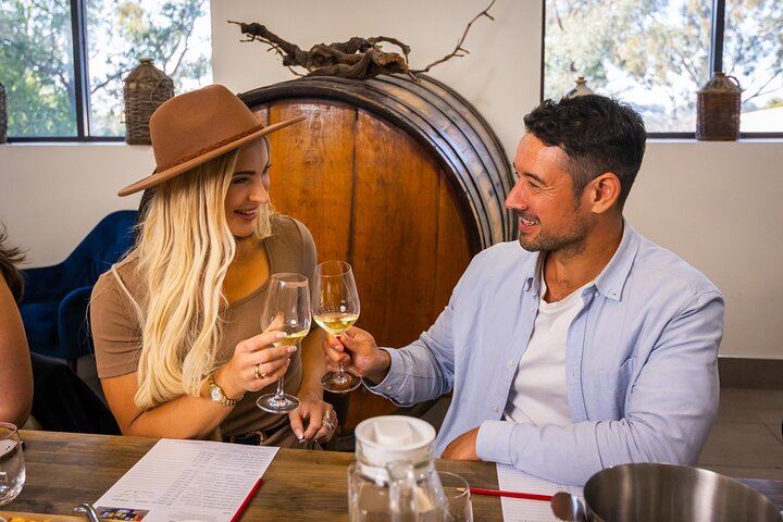 Hunter Valley Day Tour: Audrey Wilkinson, Mount Pleasant, Kirkton Park Lunch and Chocolate (4/11)