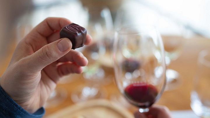 Passel Estate Wine and Chocolate Bonbon Pairing in Margaret River Tasting Room (4/5)