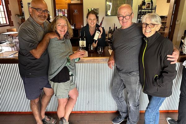 Barossa Small Group Wine Tour via Adelaide Hills: Winery Lunch and Maggie Beer Stop
