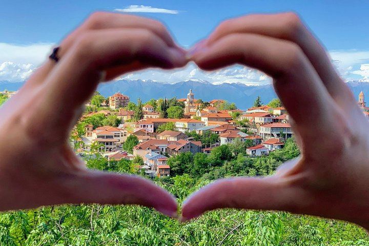 Sighnaghi and Bodbe Day Tour with Shoti Bread and Sagarejo Wine Tasting (1/6)
