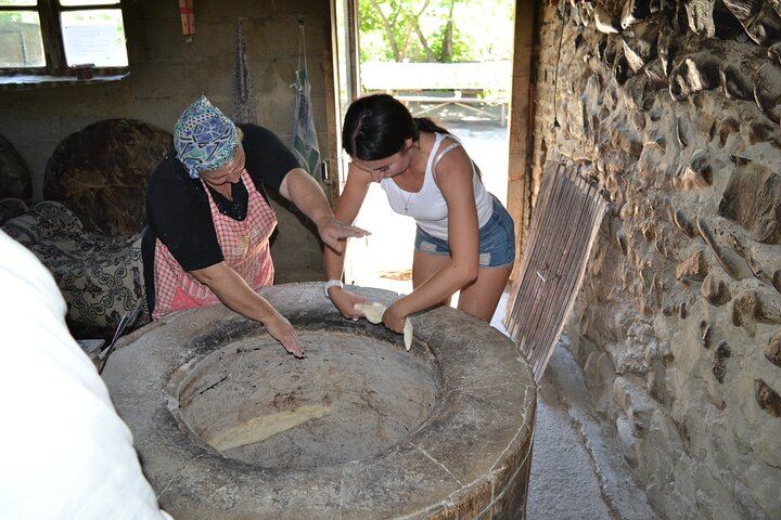 Kakheti Wine Tour from Tbilisi: Bodbe, Sighnaghi, Telavi and Ujarma Fortress (6/12)