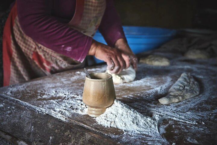 Kakheti Day Tour from Tbilisi: Bodbe, Sighnaghi, Family Winery Lunch and Telavi Drive (2/12)