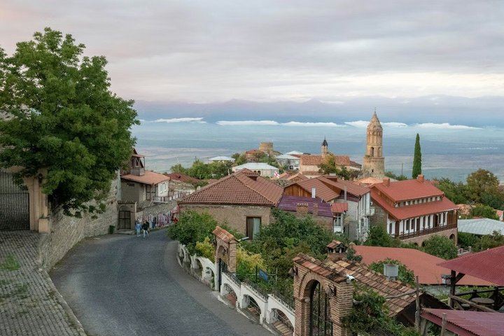 Private Kakheti Wine Tour from Tbilisi: KTW Wine House, Family Marani, Sighnaghi and Bodbe (11/12)
