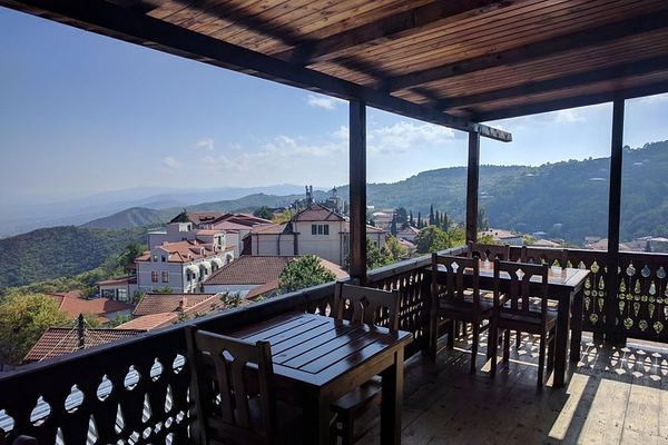 Kakheti Wine Tour for Beginners: Old Wine Factory, Family Winery and Artisan Cellar