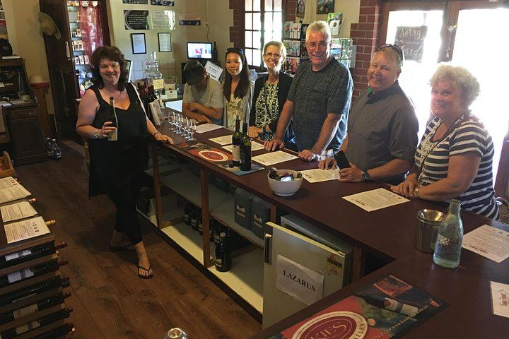 Barossa Valley Shared Food and Wine Day Tour with Maggie Beer's Farm Shop (5/12)