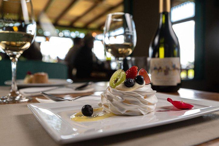 Private Uco Valley Wine Tour from Mendoza: La Azul Tasting and Bousquet Organic Lunch (8/12)