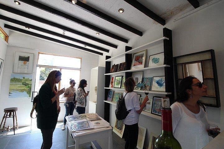 Little Wine Bus Day Trip to Isla de Maipo: Brunch, Wineries and River Lunch (7/12)