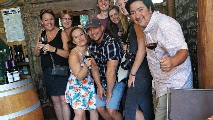 Little Wine Bus Day Trip to Isla de Maipo: Brunch, Wineries and River Lunch (4/12)