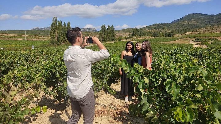 Rioja Wine Day from San Sebastian: Hotel Pick-Up, Two Wineries, Laguardia Lunch (2/12)
