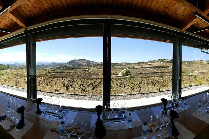 Rioja Wine Day from San Sebastian: Hotel Pick-Up, Two Wineries, Laguardia Lunch (10/12)