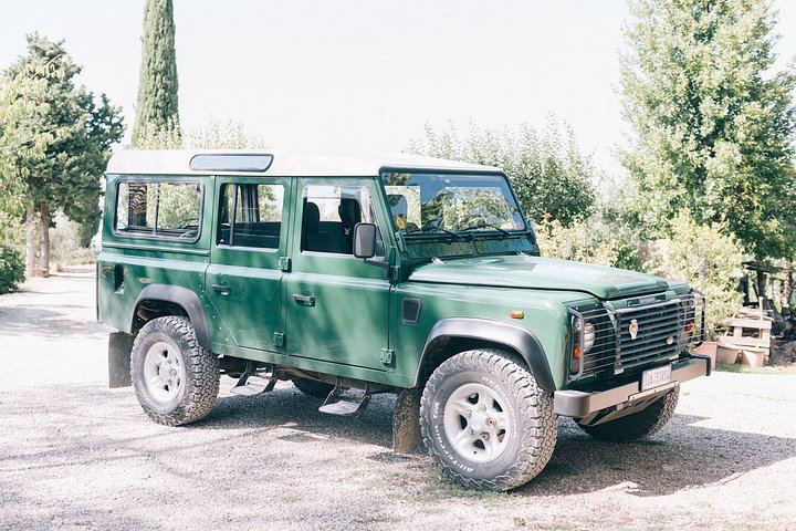 Private Land Rover Defender Wine Tour from Castellina in Chianti, Strade Bianche (5/12)